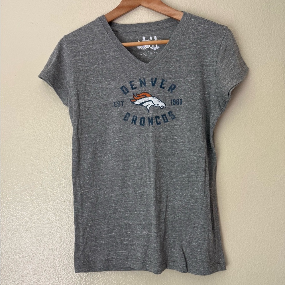 Touch by Alyssa Milano Gray Graphic Denver Broncos Tee 2 for $22 ❇️